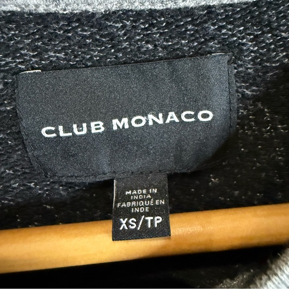 Club Monaco Gray Crewneck Sweater Soft Knit Minimalist Design - Picture 4 of 10